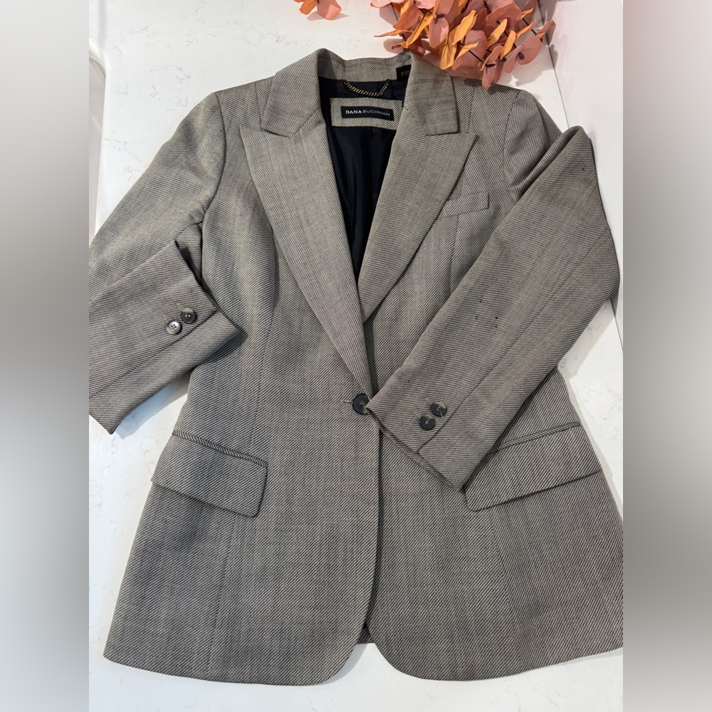 Dana Buchman Gray Blazer